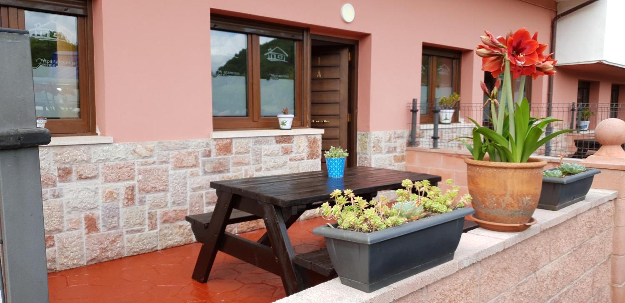 Apartamentos Fermin Onís Zewnętrze zdjęcie